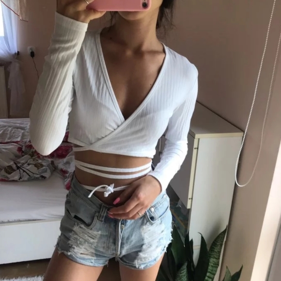 New Sexy White Knitted Wrap Sweater - Picture 5 of 5